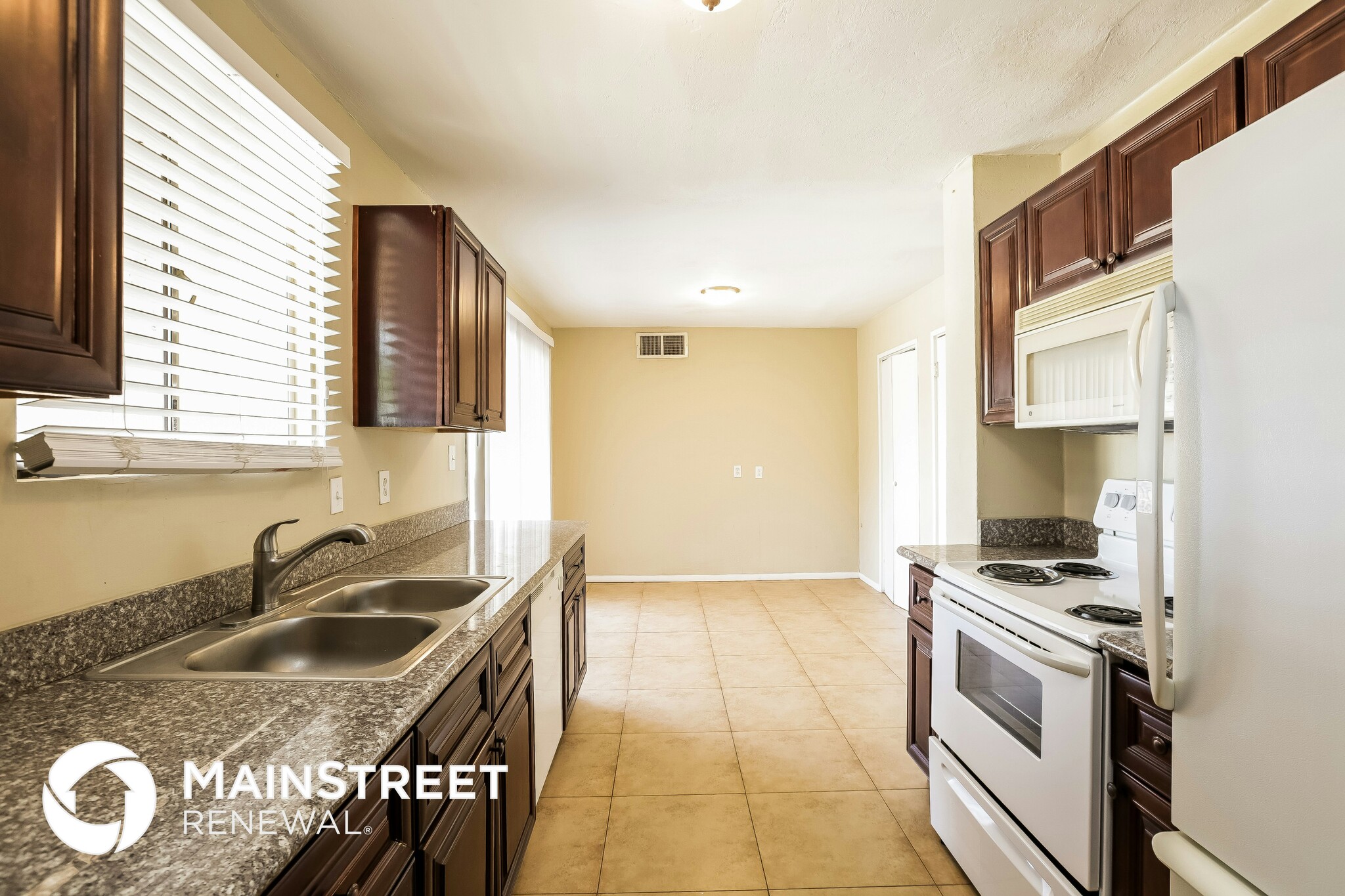 Building Photo - 3133 W Marshall Ave