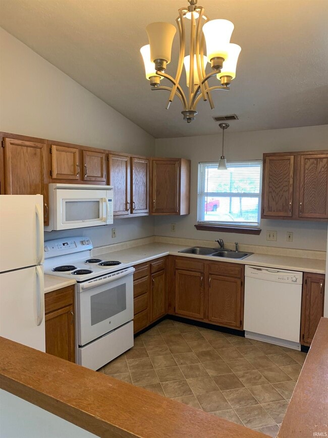 Building Photo - 2836 Plaza Ln