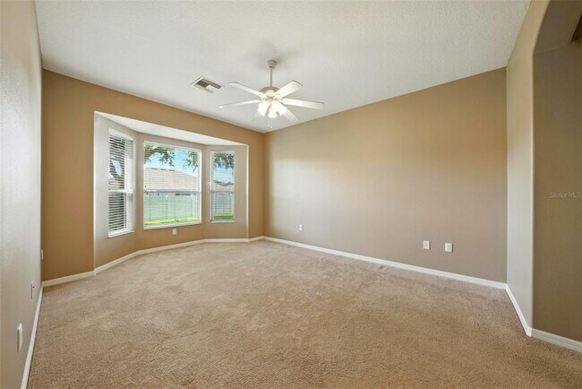Building Photo - 36815 Queen Bee Ln
