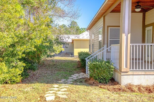 Building Photo - 61 Madie Ln