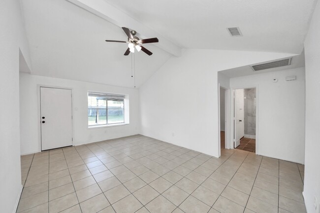 Building Photo - 9918 Peachridge Dr