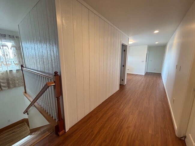 Building Photo - 2036 9th Ave