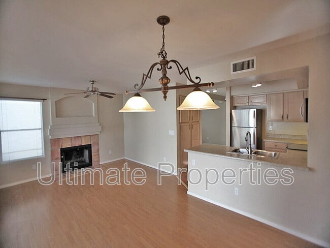 Building Photo - 14249 N 23rd St