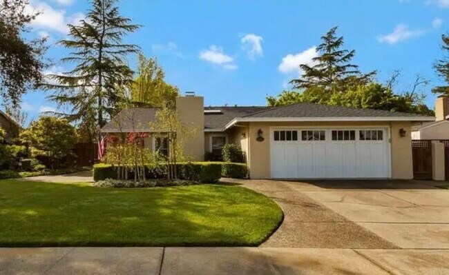 Building Photo - 669 Rock Island Cir