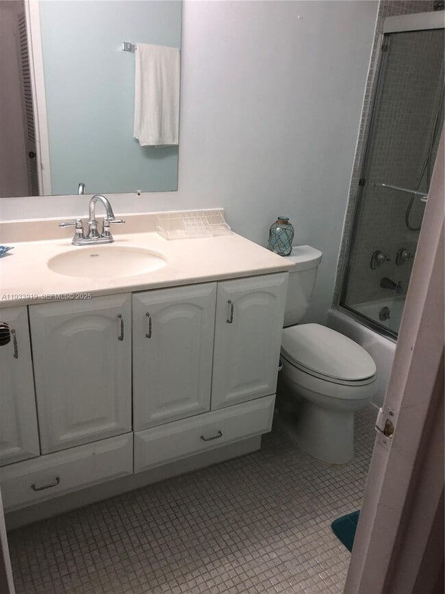 Building Photo - 2030 S Ocean Dr