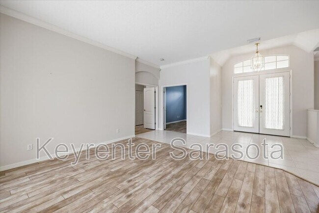 Building Photo - 4956 Bridgehampton Blvd