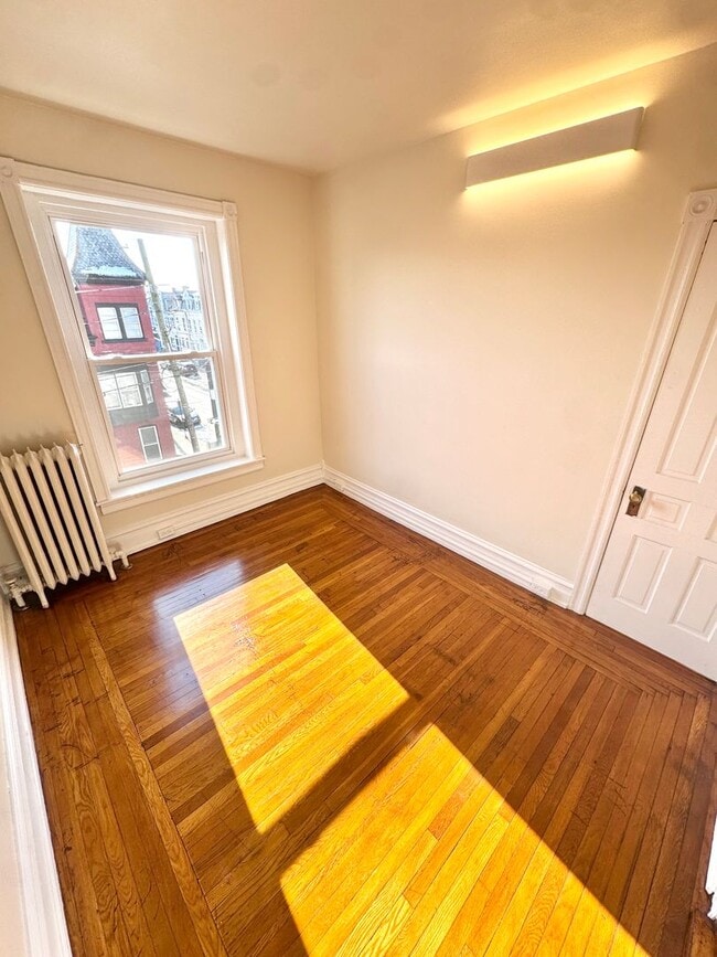 Building Photo - 1149 W Turner St