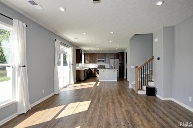 Building Photo - 11134 Ensle Dr