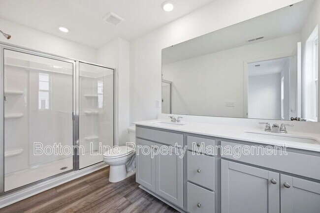 Building Photo - 27 Broward Ln