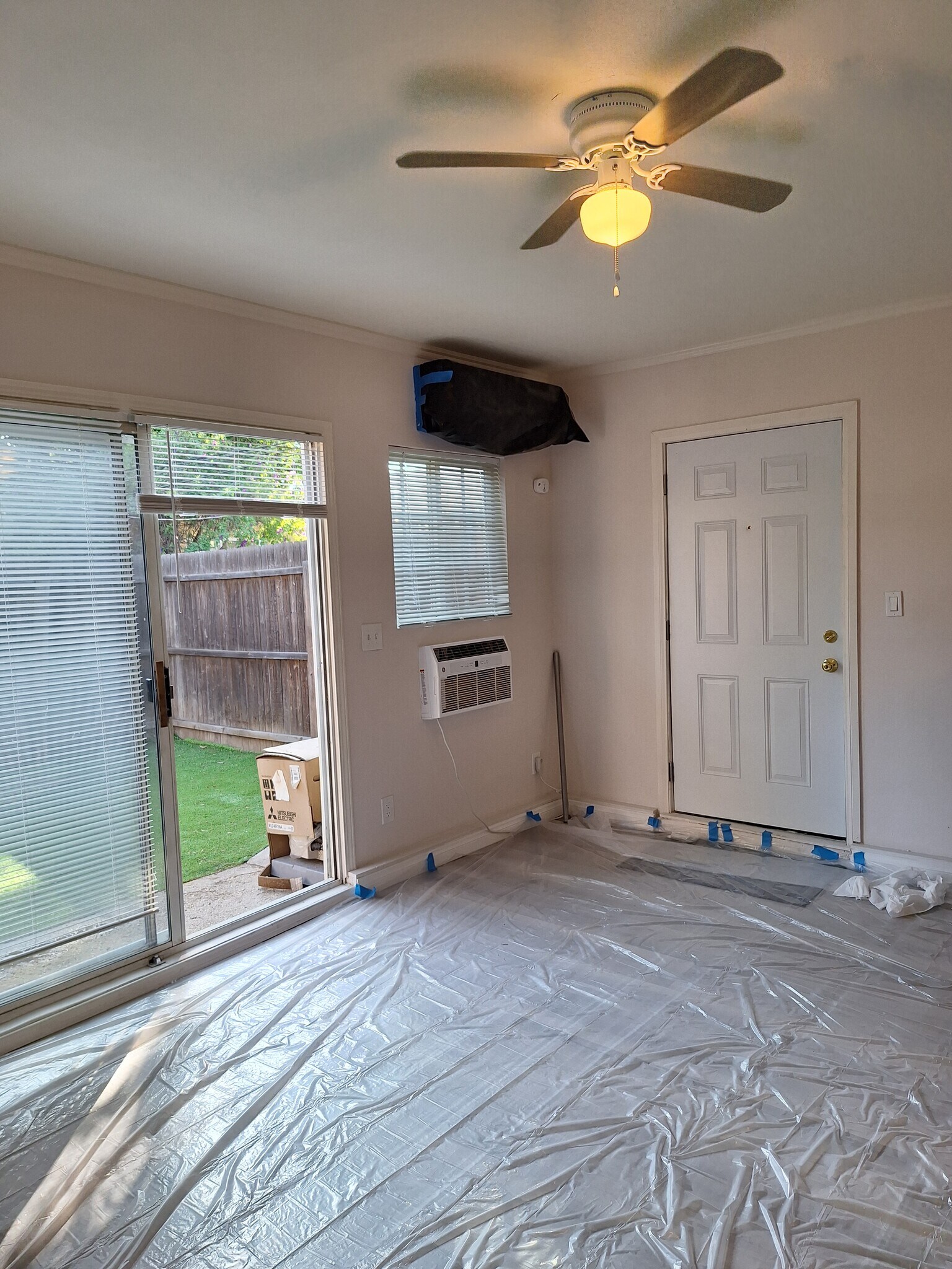 Building Photo - 16663 Victory Blvd