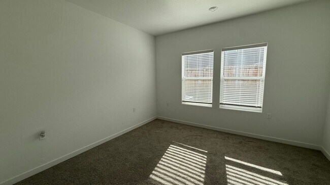 Building Photo - Must See - Spacious 3-Bedroom, 2-Bath Home in Riverstone