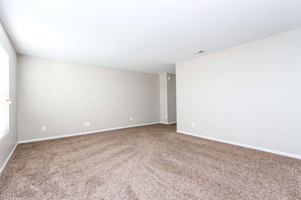 Building Photo - 738 Rosea Ct