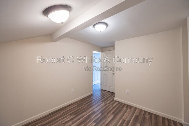 Building Photo - 45 Rising Trail Dr