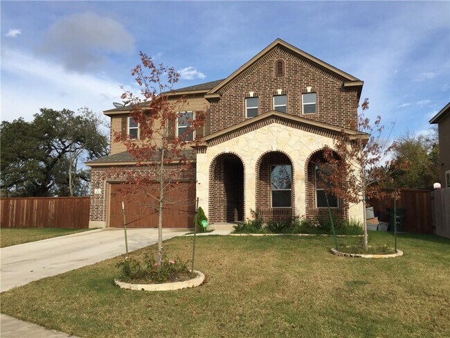 Building Photo - 1636 Bovina Dr