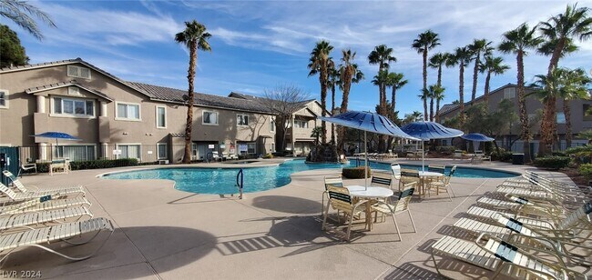 Building Photo - 2052 Gravel Hill St