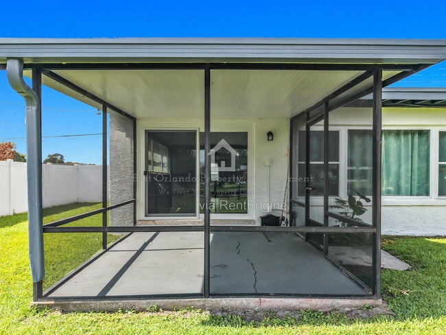 Building Photo - 2705 Gulfstream Rd