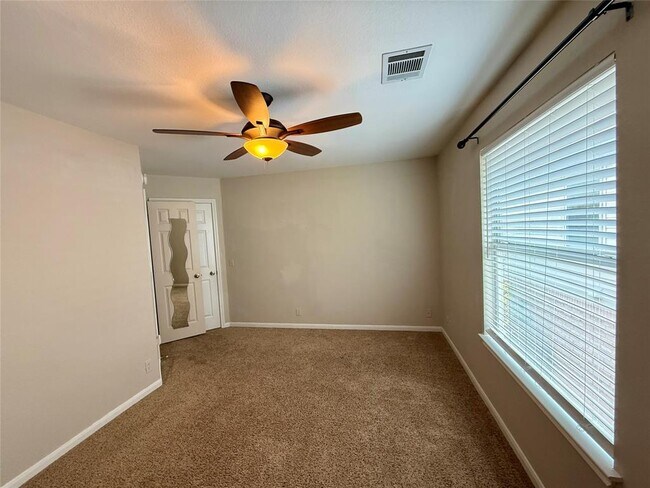 Building Photo - 3953 Canyon Glen Cir