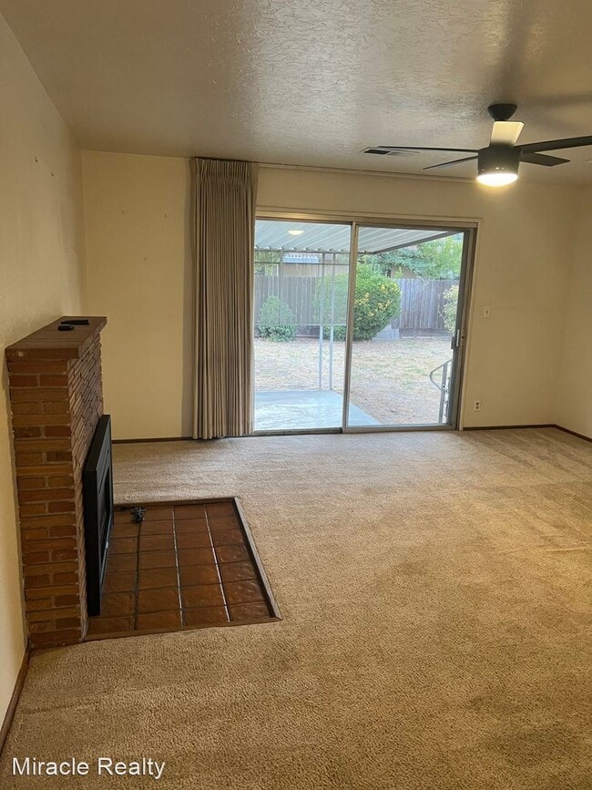 Building Photo - 3 br, 2 bath House - 3649 North 9th Street