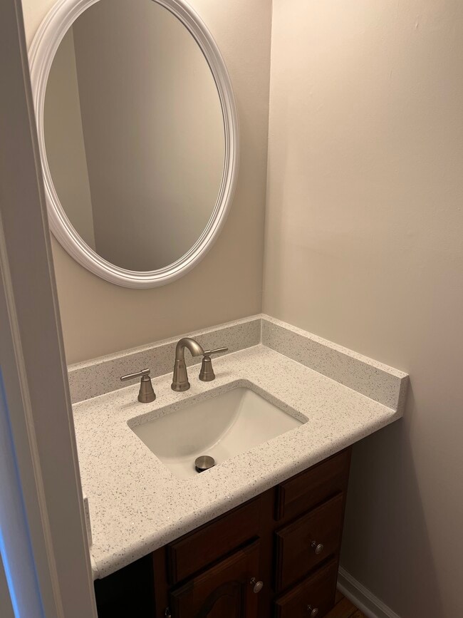 Building Photo - 161 N Gates Ave