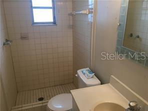 Building Photo - 5924 Pine St