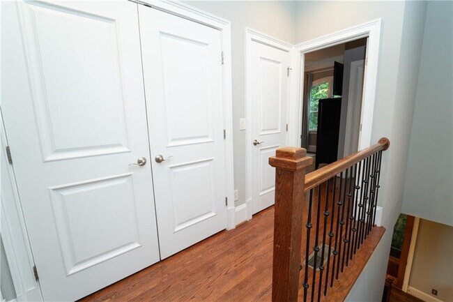 Building Photo - 1219 Mecaslin St NW