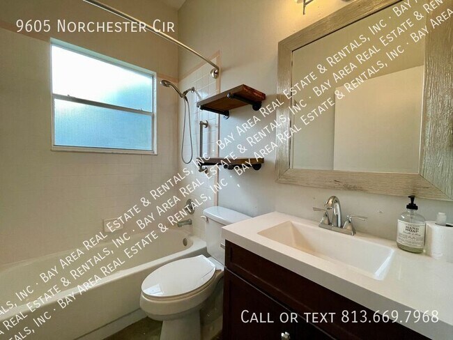 Building Photo - 9605 Norchester Cir