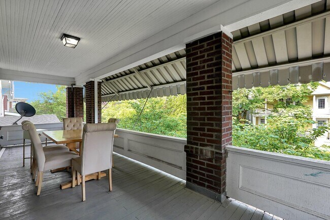 Building Photo - 366 Berkeley Rd