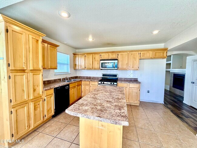 Building Photo - 436 Oakhurst Ln