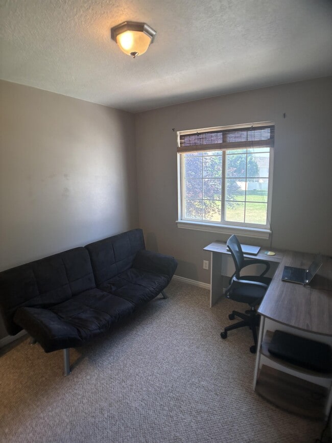 Building Photo - 338 Spring Creek Pkwy