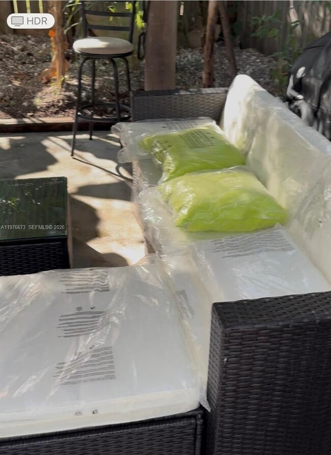 Building Photo - 5941 NW 14th Ct