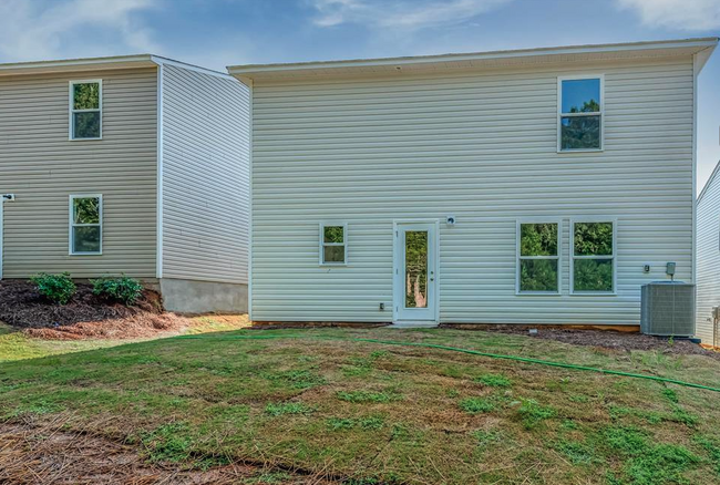 Building Photo - Charming 4BR, 2.5 BA home in Duncan SC is ...