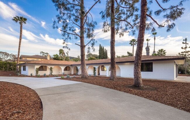 Building Photo - Charming Updated Home in Poway!