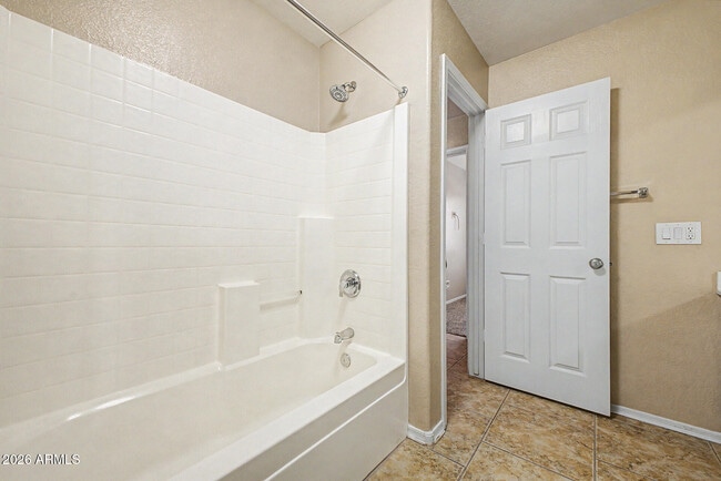 Building Photo - 12899 S 175th Ave