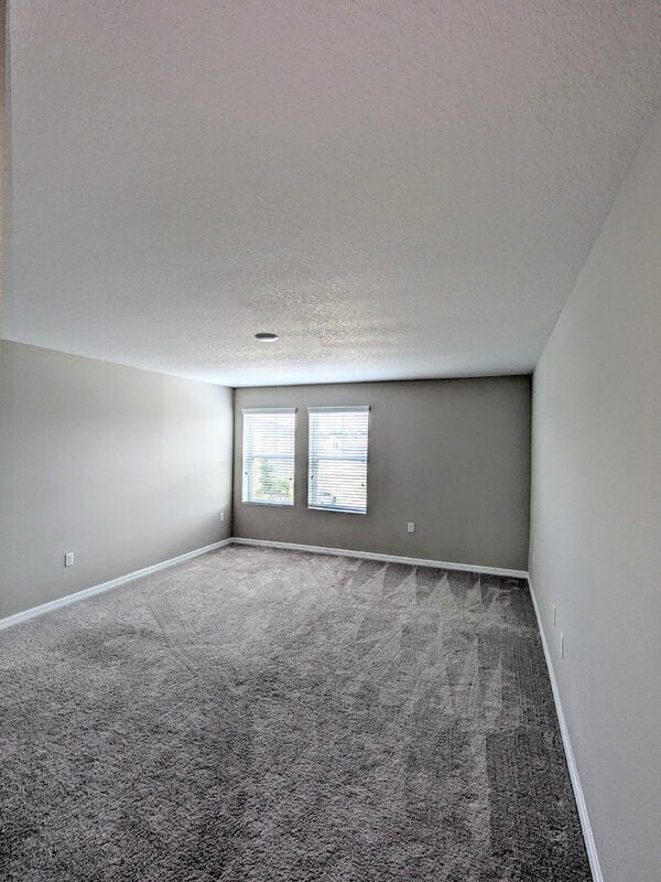 Building Photo - 13089 Oak Hill Way