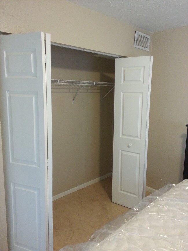 Building Photo - 14377 SW 97th Terrace