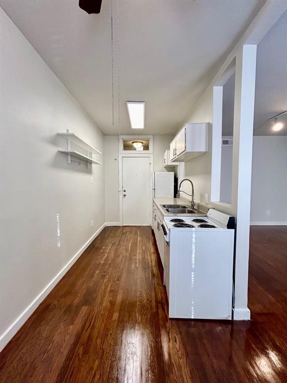 Building Photo - 4021 Mandell St