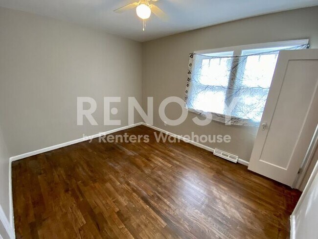Building Photo - Charming 2 Bed 1 Bath in a Great Location