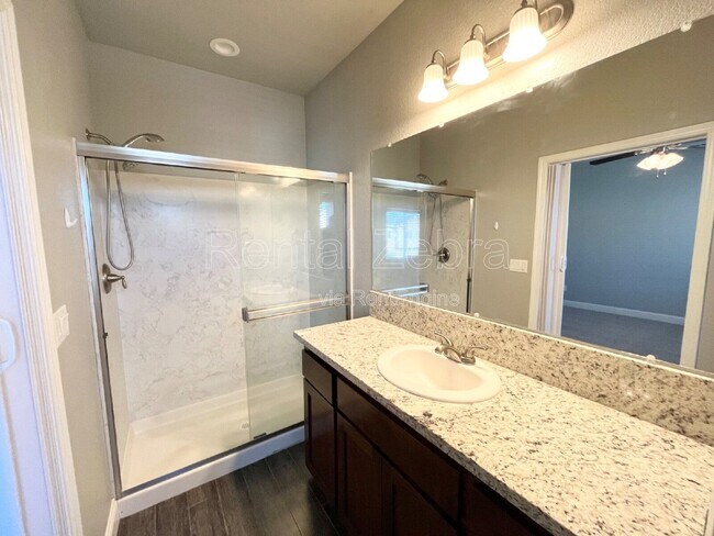 Building Photo - 552 Granada Court