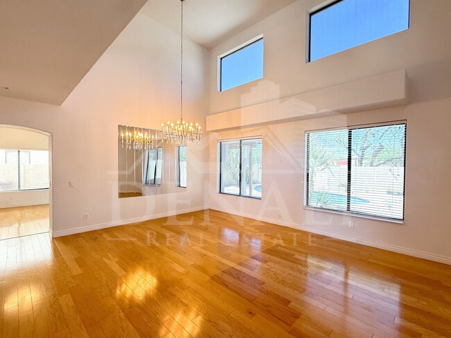 Building Photo - 14204 N 100th Pl