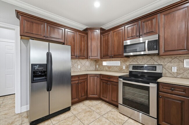 Building Photo - 47 Dominica Ct