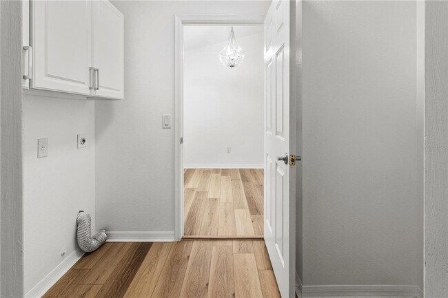 Building Photo - 10140 Somersby Dr