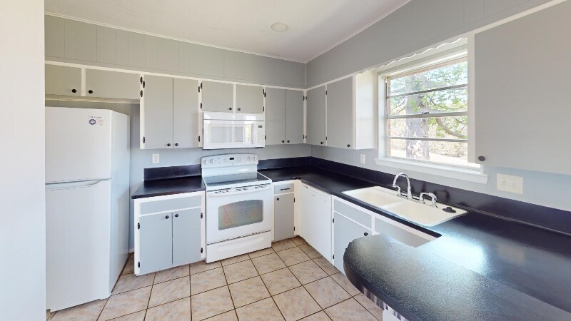 Building Photo - 740 Co Rd 4876