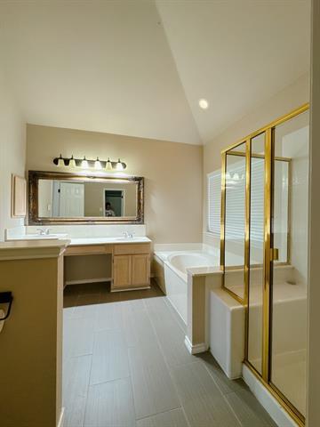 Building Photo - 2204 Starleaf Pl