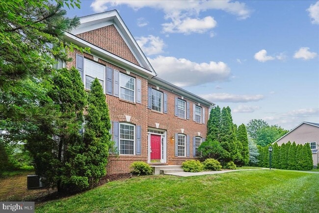 Building Photo - 905 Royal Elm Ct