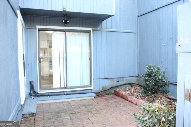 Building Photo - 1010 Mariners Ct