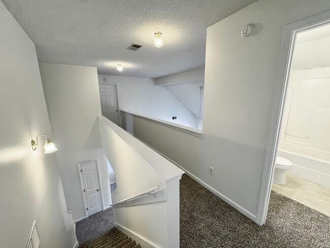 Building Photo - 11230 Cashmere Wood Dr