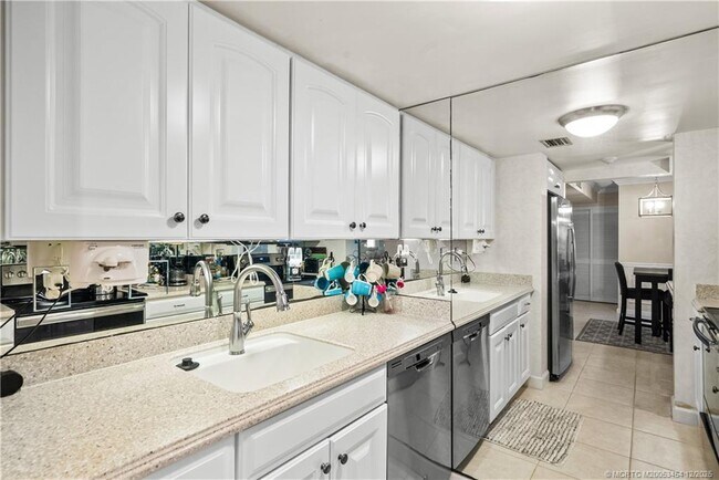 Building Photo - 3792 NE Ocean Blvd