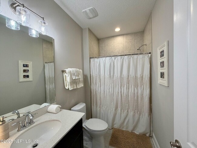 Building Photo - 72 Tarbert Ln