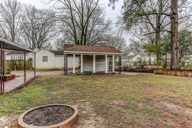 Building Photo - Newly renovated / Law enforcement discount