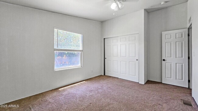 Building Photo - 7408 S 197th Dr